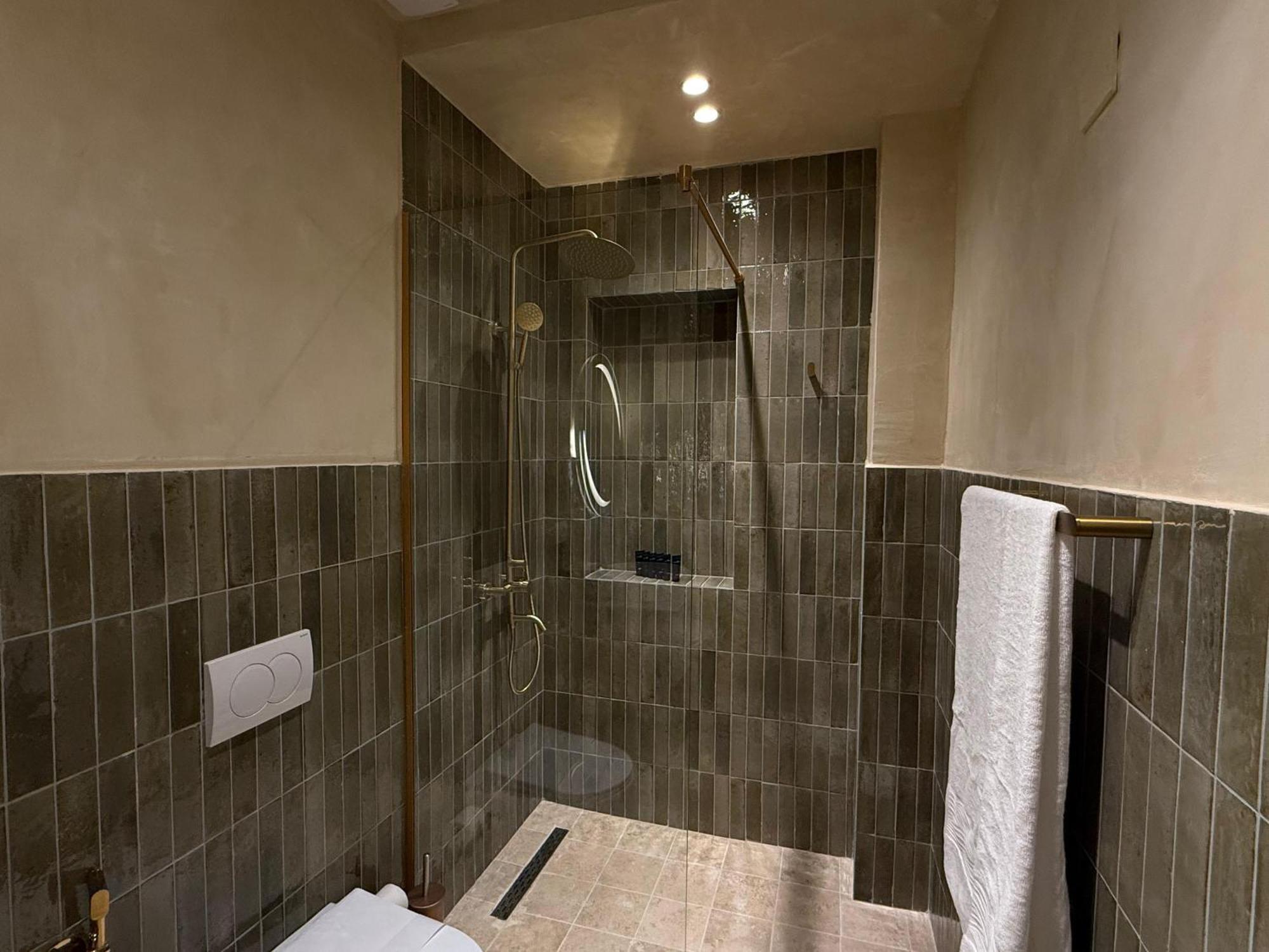 Vater Apartments Tirana Zewnętrze zdjęcie