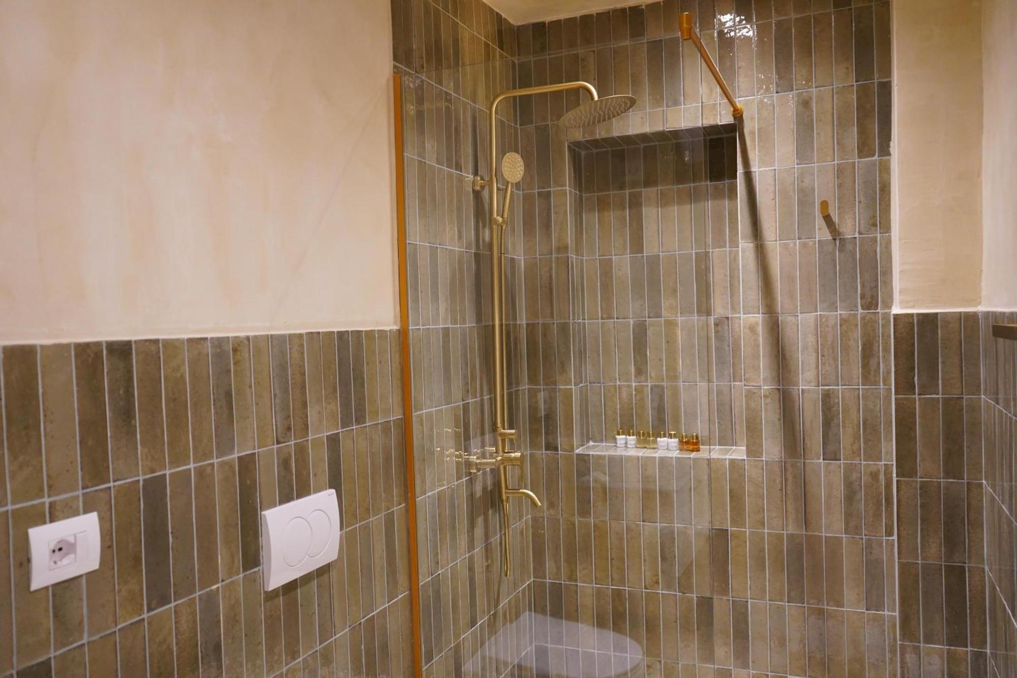 Vater Apartments Tirana Zewnętrze zdjęcie